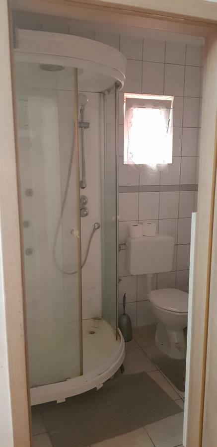 Apartment Fuer Monteure Nr 1 Kassel Exterior foto